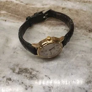 Timex | Accessories | Womens Timex Indiglo Watch Size Small  display picture 2